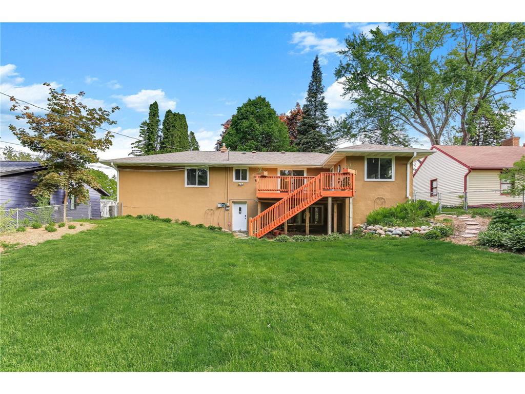 676 Shryer Avenue W Roseville MN 55113 7078760 image30