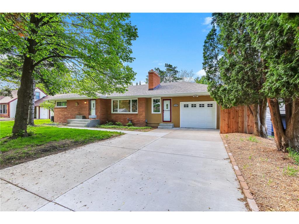 676 Shryer Avenue W Roseville MN 55113 7078760 image8