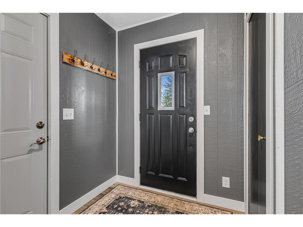 676 State Street N Eden Valley MN 55329 7053689 image18