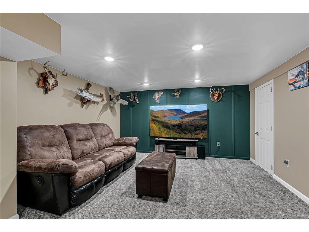 676 State Street N Eden Valley MN 55329 7053689 image22