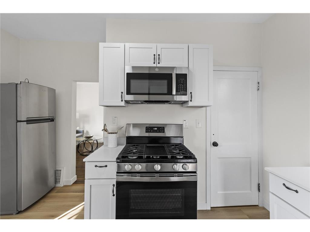 676 York Avenue Saint Paul MN 55106 7060897 image4