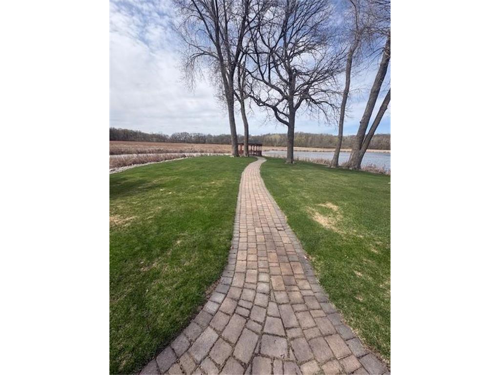 67614 224th Street Darwin MN 55324 7060044 image6