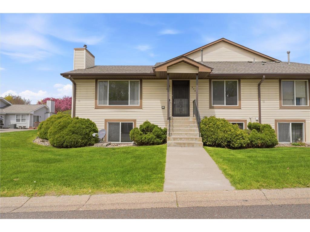 6762 Gretchen Court N Oakdale MN 55128 7071240 image1