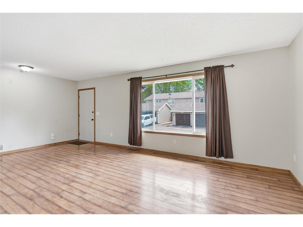 6762 Gretchen Court N Oakdale MN 55128 7071240 image10