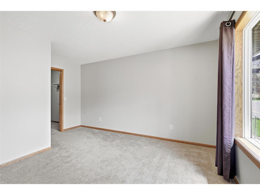 6762 Gretchen Court N Oakdale MN 55128 7071240 image24