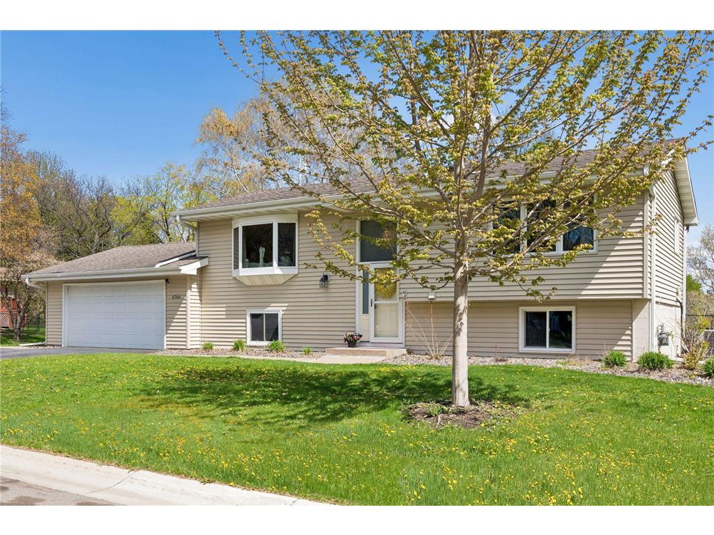 6766 Cottonwood Lane N Maple Grove MN 55369 7065885 image1