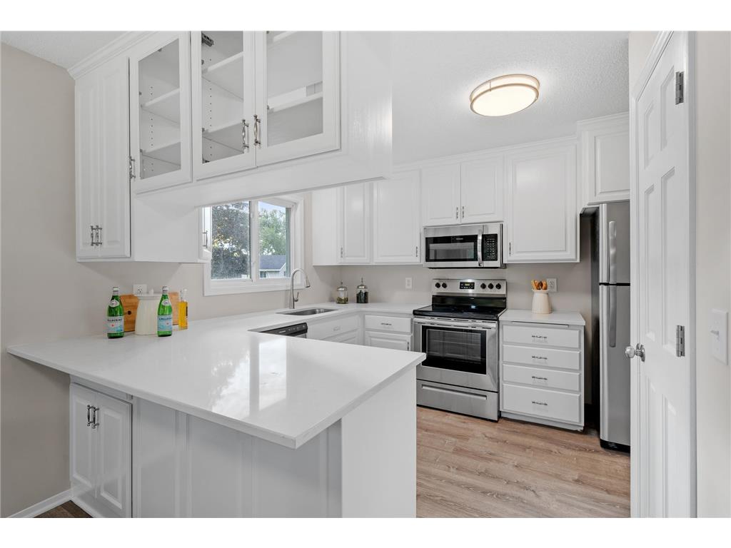 6766 Evergreen Lane N Maple Grove MN 55369 6448761 image1