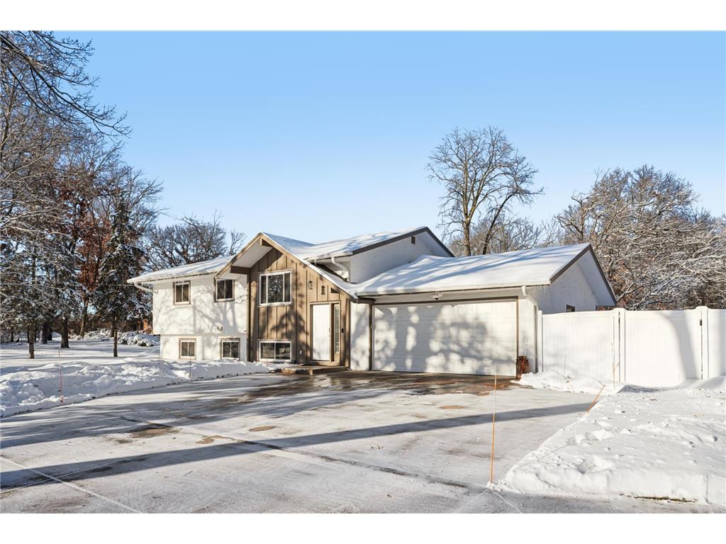 677 Highway 96 W Shoreview MN 55126 7003144 image1