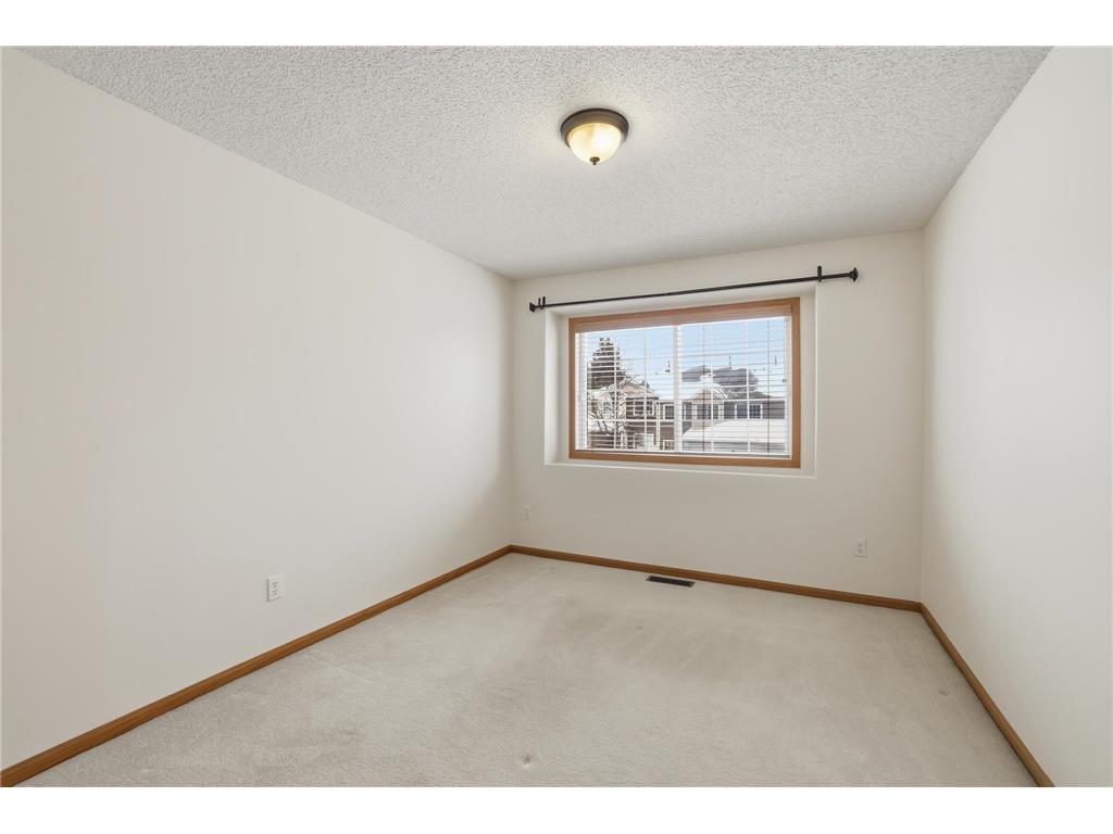 677 Mariner Way Woodbury MN 55129 6824843 image16