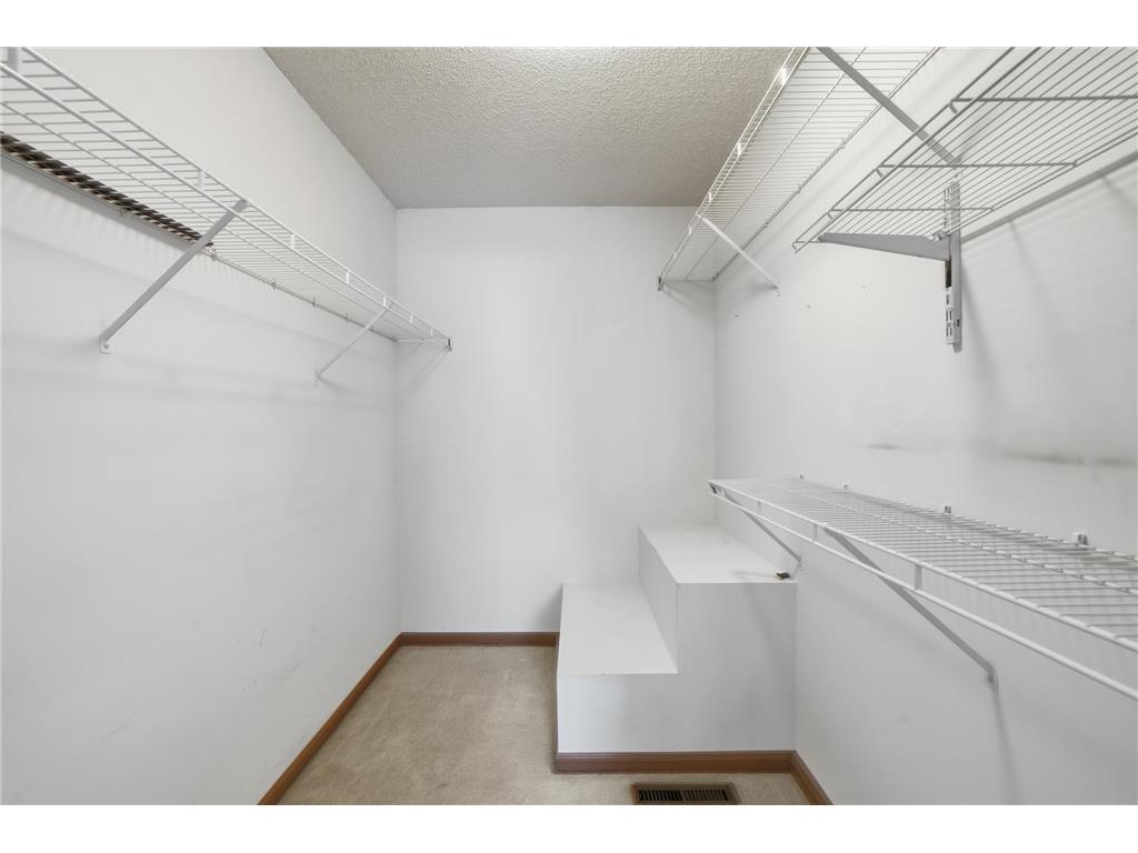 677 Mariner Way Woodbury MN 55129 6824843 image20