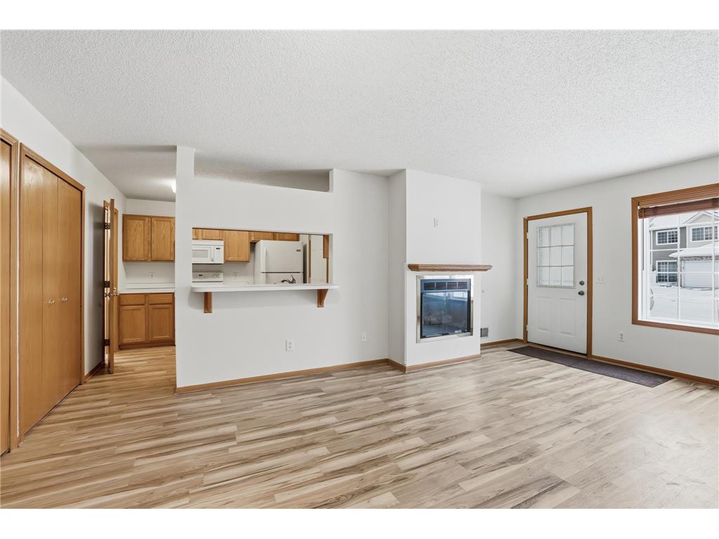 677 Mariner Way Woodbury MN 55129 7013216 image1