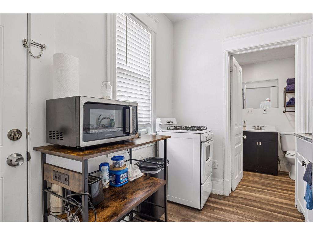 677 Sherburne Avenue Saint Paul MN 55104 7067029 image18