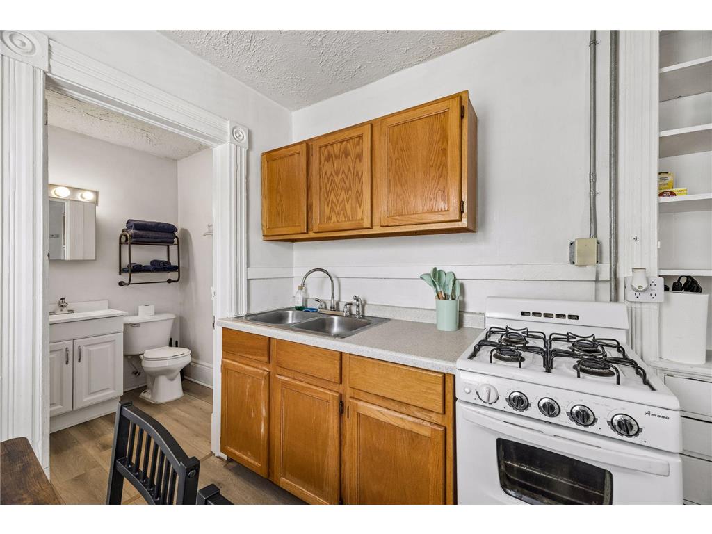677 Sherburne Avenue Saint Paul MN 55104 7067029 image38