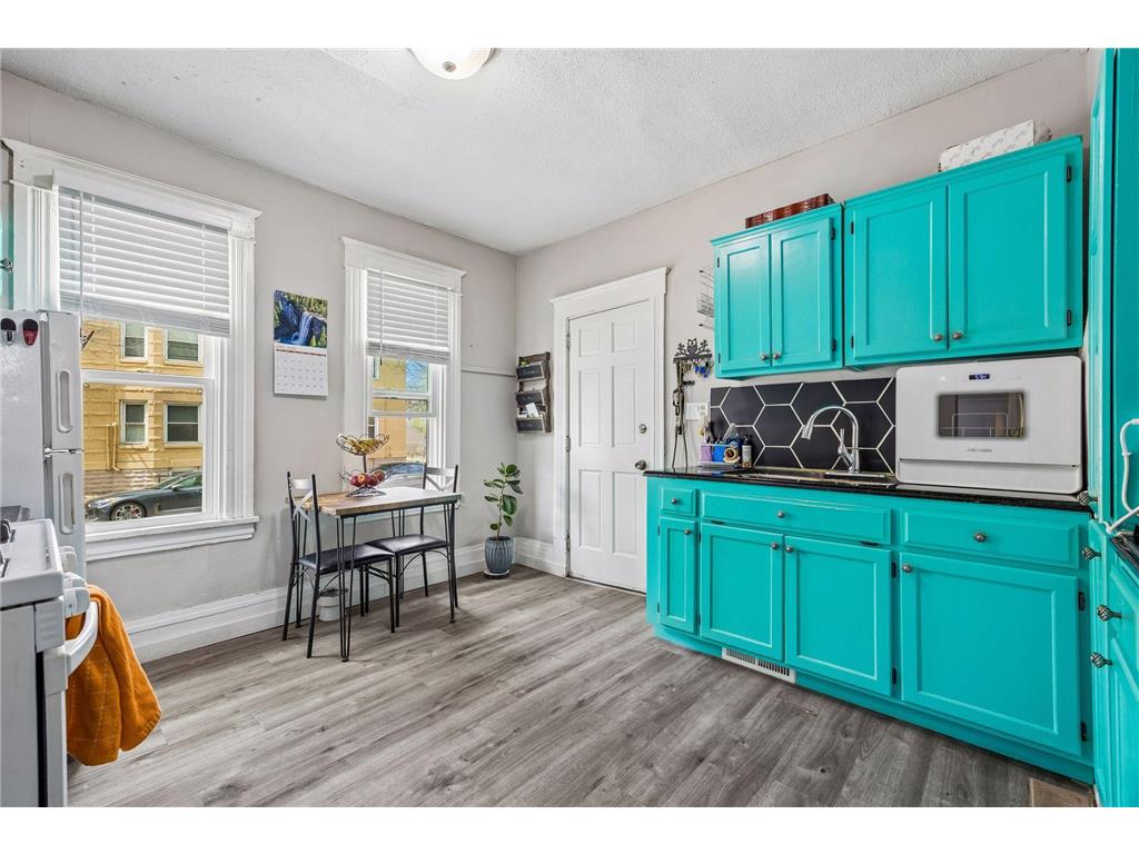 677 Sherburne Avenue Saint Paul MN 55104 7067029 image5