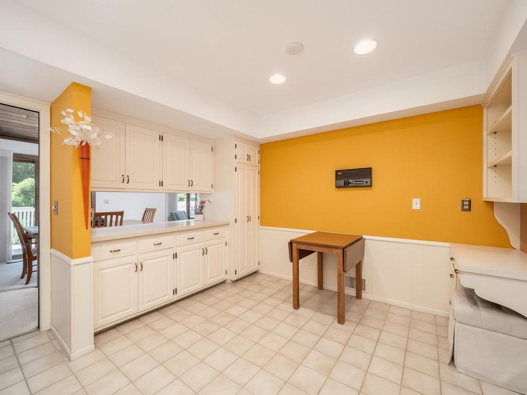 6777 W 82nd Street Bloomington MN 55438 7059527 image14