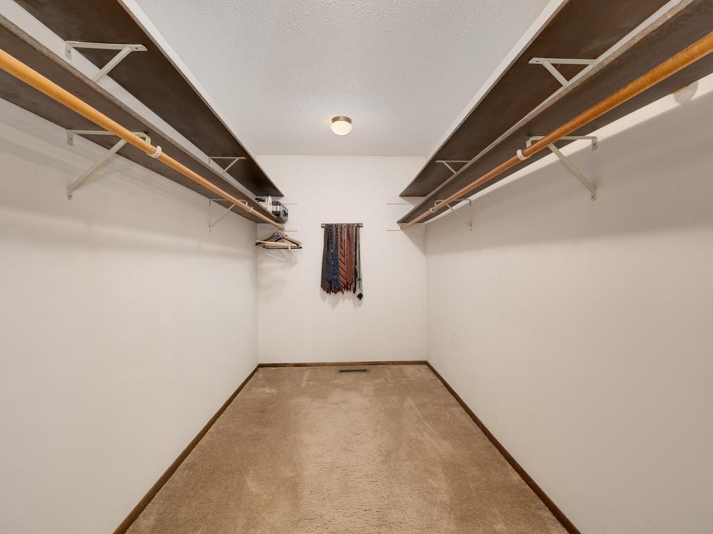 6777 W 82nd Street Bloomington MN 55438 7059527 image21