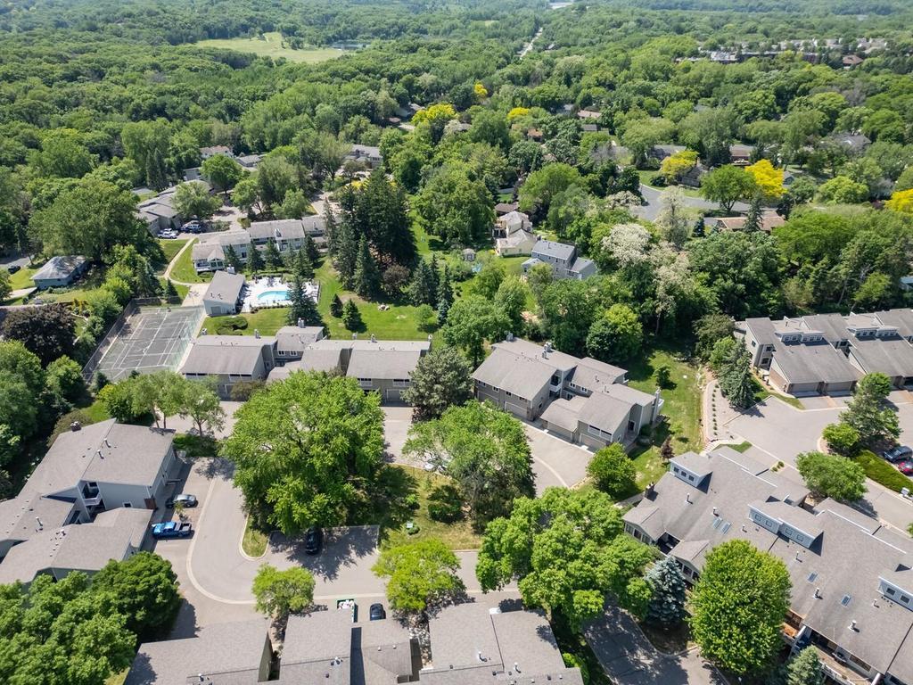 6777 W 82nd Street Bloomington MN 55438 7059527 image49