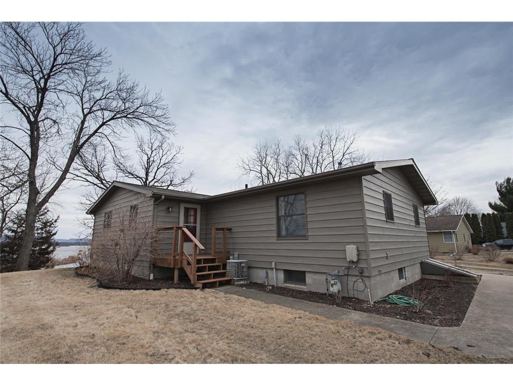 67798 166th Avenue, Wabasha, MN, 55981 MLS 6171708 Edina Realty