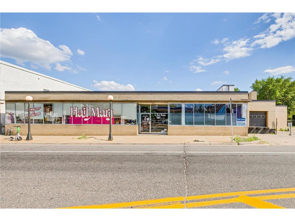678 7th St W, Saint Paul, MN, 55102 | MLS: 6728638 | Edina Realty