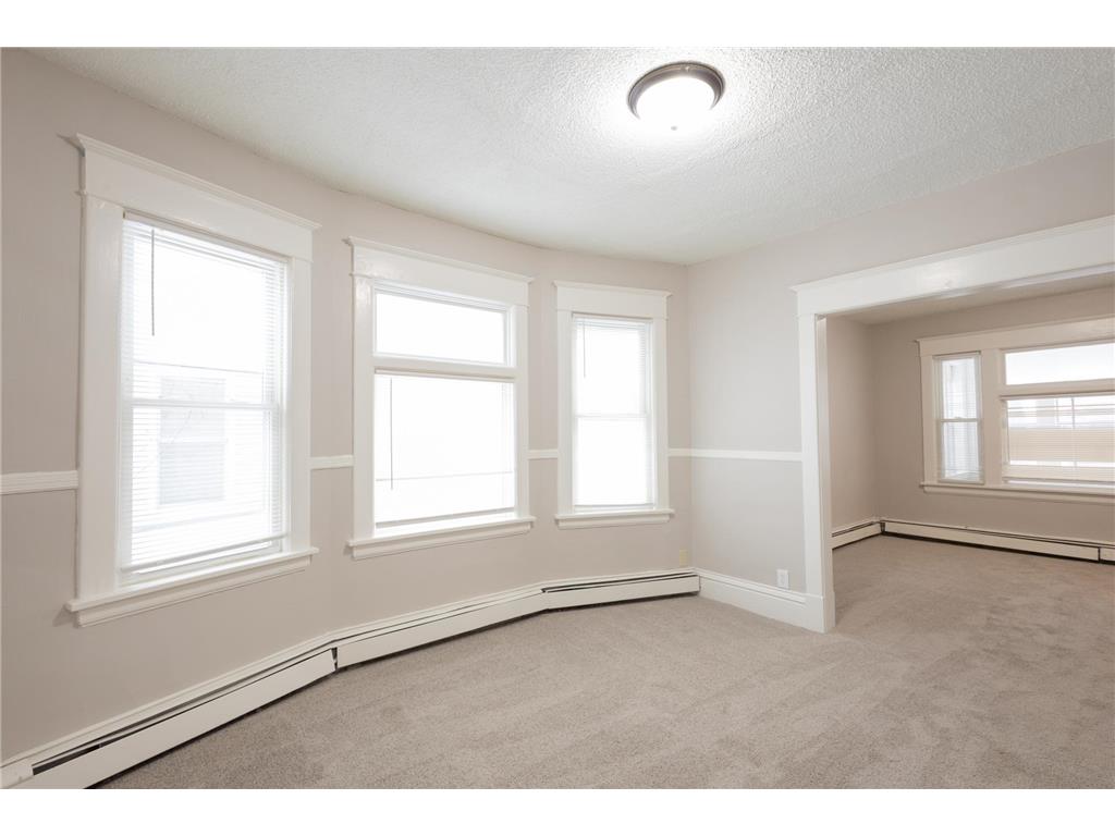 678 Hawthorne Avenue E Saint Paul MN 55106 7036507 image10