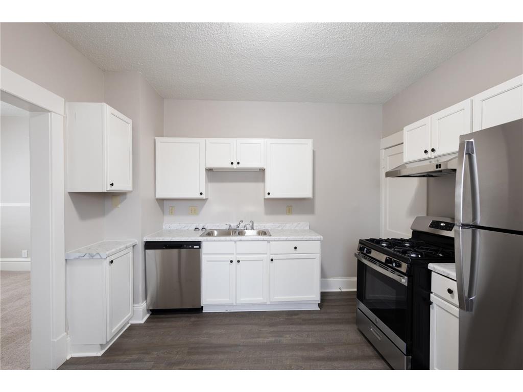 678 Hawthorne Avenue E Saint Paul MN 55106 7036507 image6