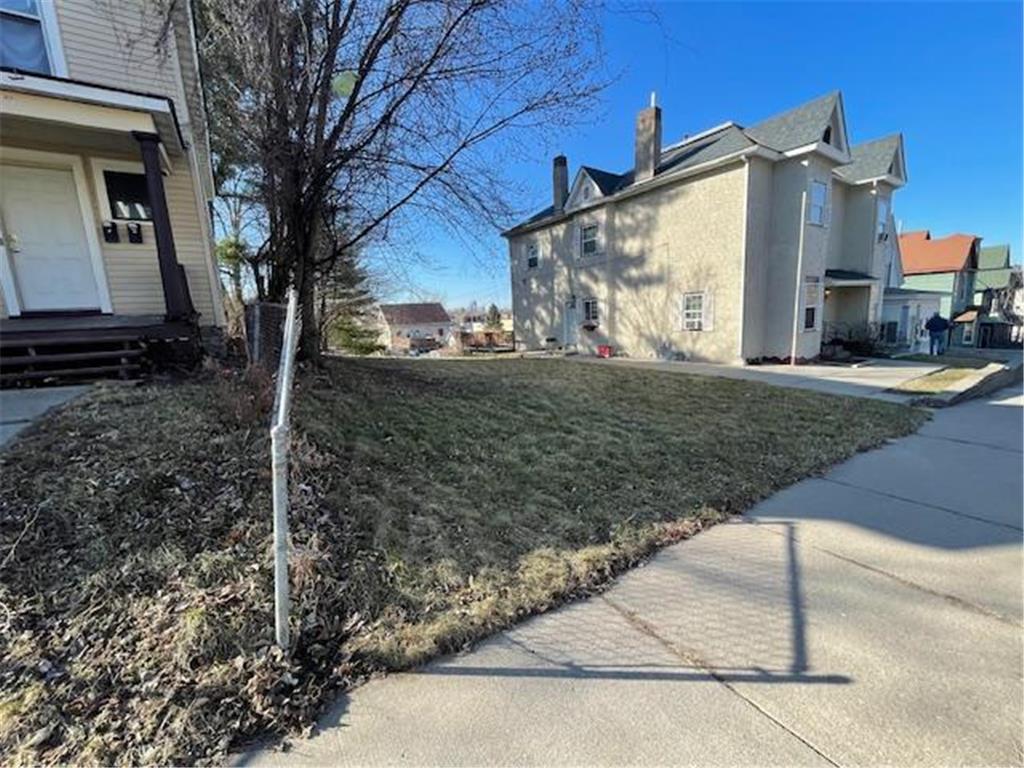 678 Lawson Avenue E Saint Paul MN 55106 7087020 image1