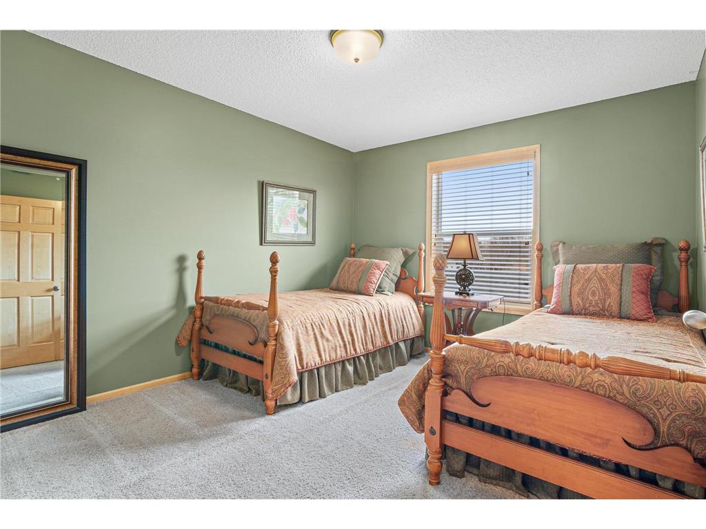 678 Orrin Street Saint Paul MN 55102 7018006 image13