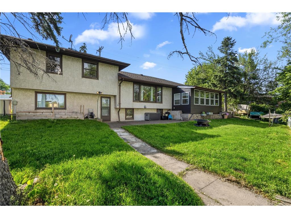 6785 E River Road Fridley MN 55432 - Locke 7085448 image16
