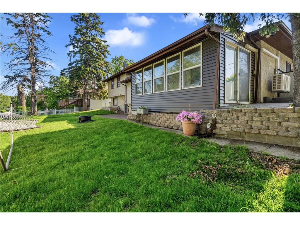 6785 E River Road Fridley MN 55432 - Locke 7085448 image46