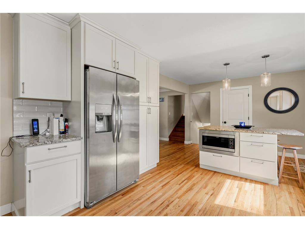 6785 E River Road Fridley MN 55432 - Locke 7085448 image6