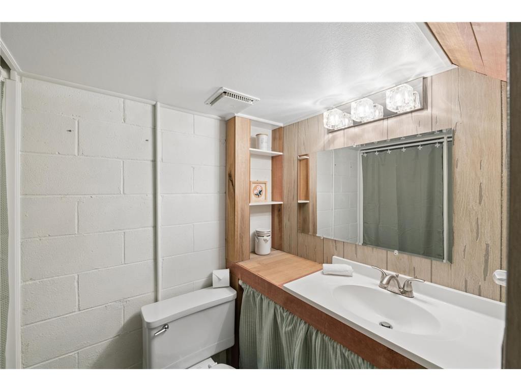 6788 Cedar Street North Branch MN 55056 7072588 image20