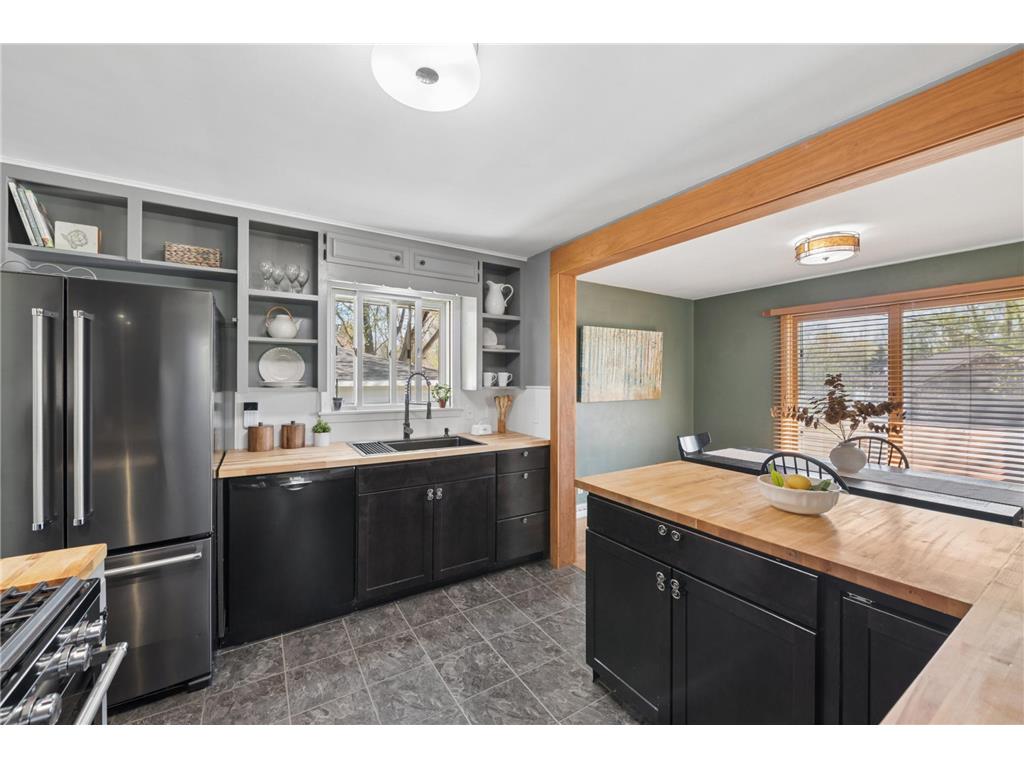 6788 Cedar Street North Branch MN 55056 7072588 image6