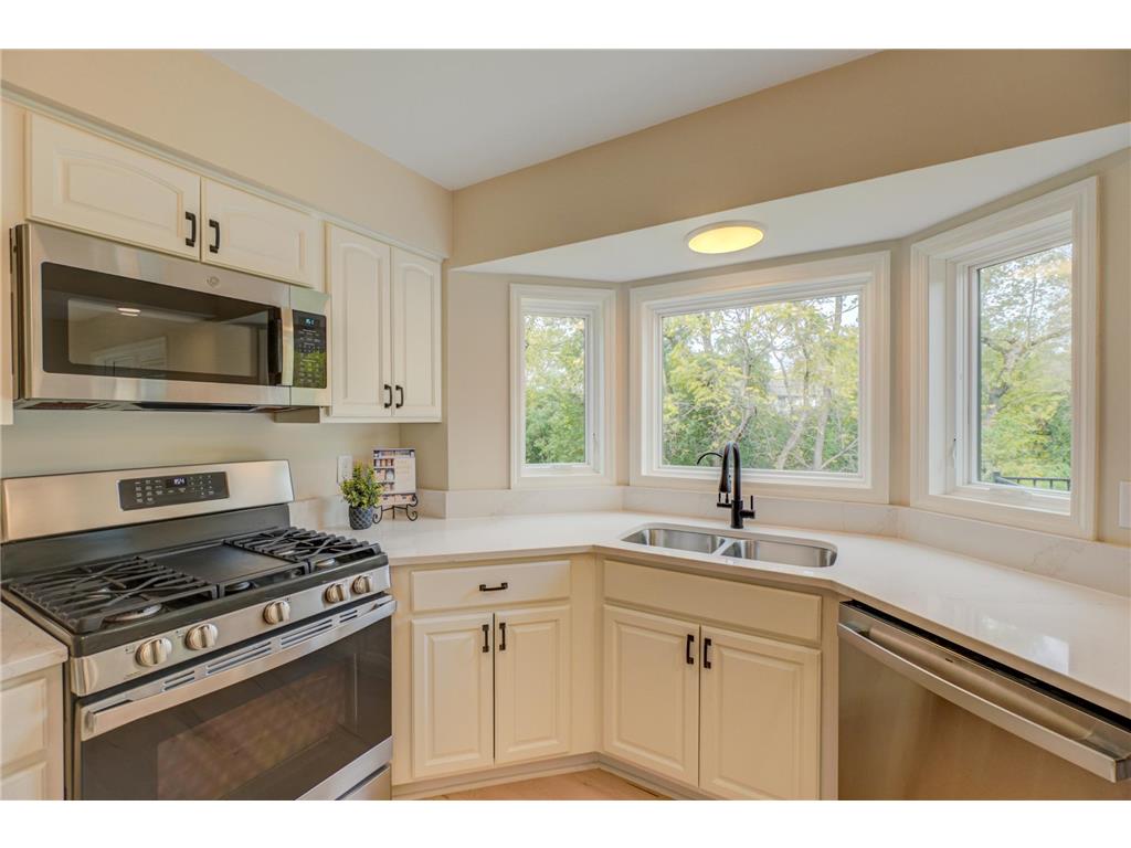 679 Marie Avenue W Mendota Heights MN 55118 6635267 image13