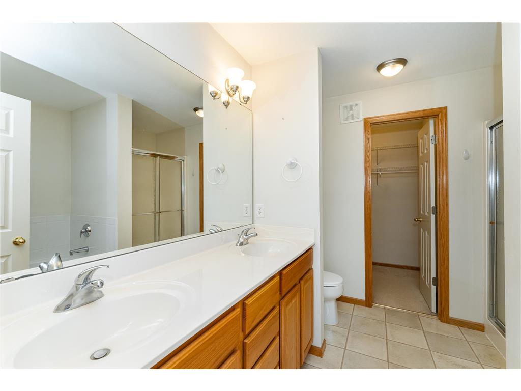 679 Shardlow Place NE Byron MN 55920 7042501 image17