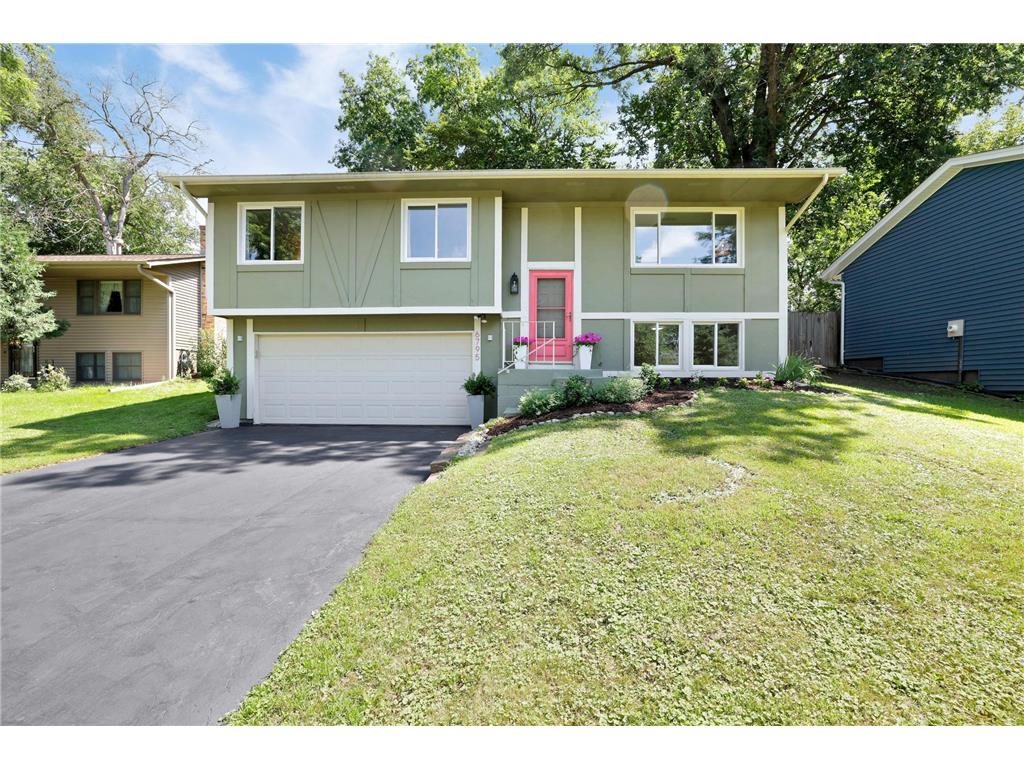 6795 Woodhill Trail Eden Prairie MN 55346 6759926 image1