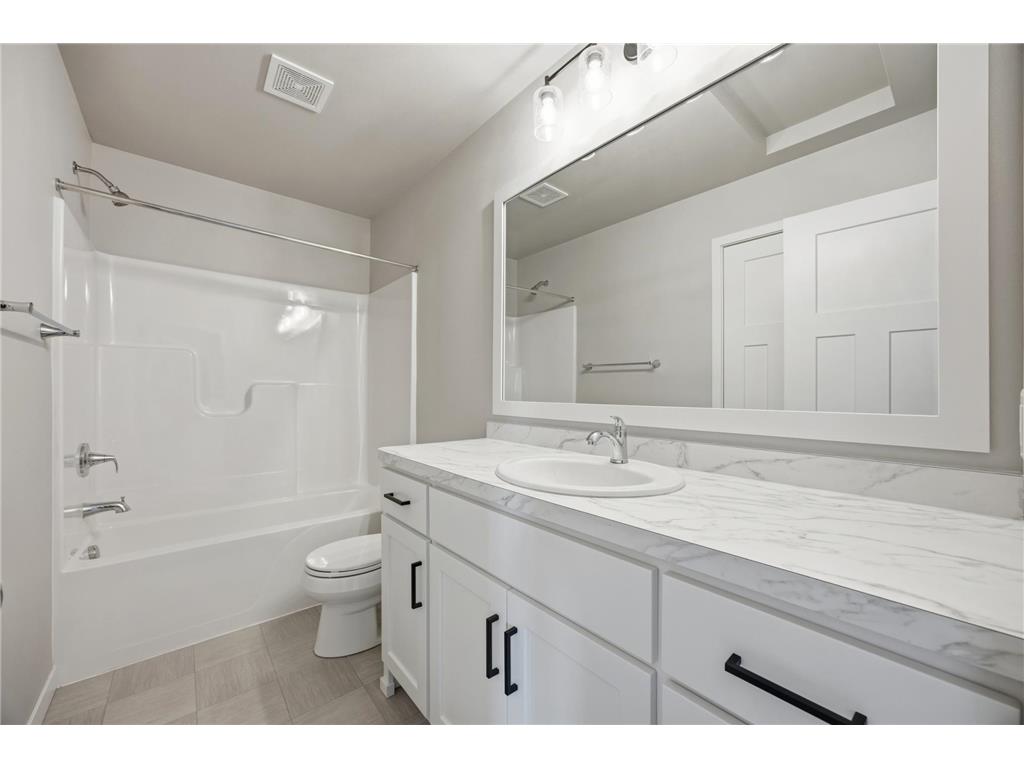 6797 28th Street S Fargo ND 58104 7046678 image23