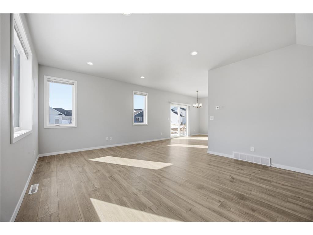 6797 28th Street S Fargo ND 58104 7046678 image5