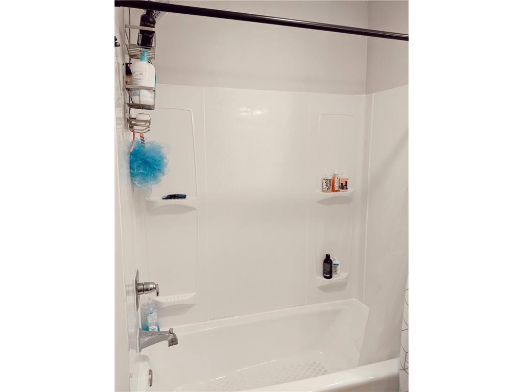 680 Juno Avenue Saint Paul MN 55102 7059511 image22