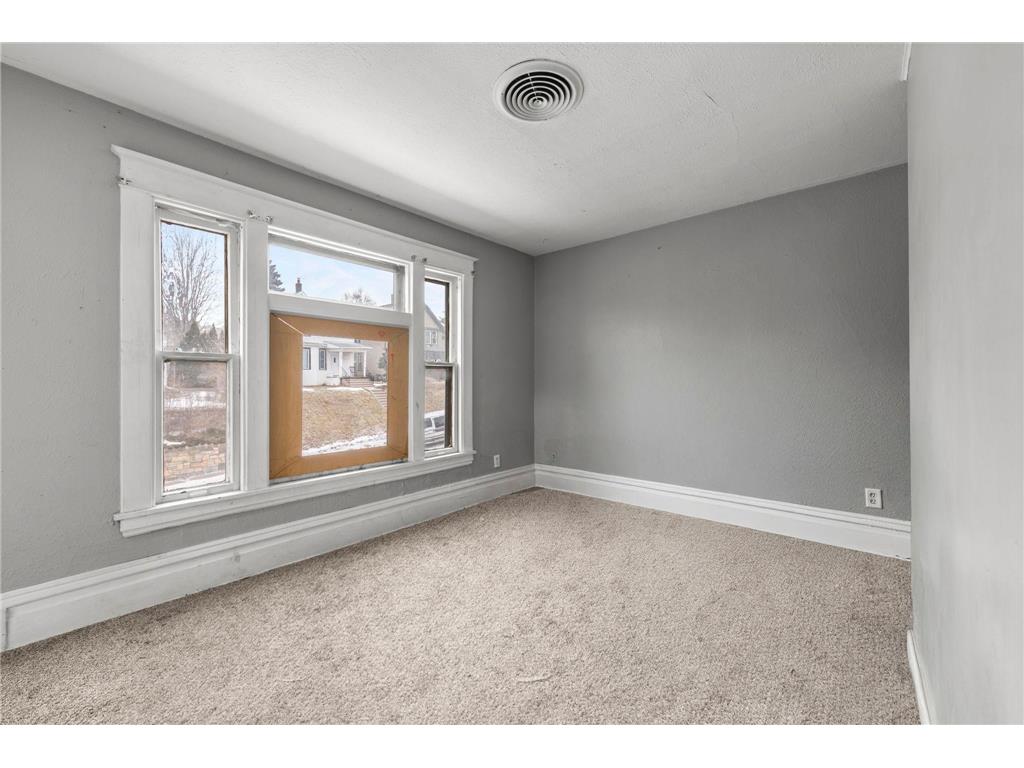680 Lawson Avenue E Saint Paul MN 55106 7044475 image35