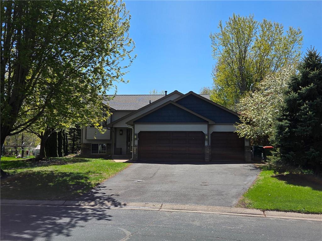 680 Lois Lane Lino Lakes MN 55014 7085729 image1