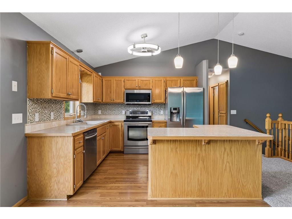 680 Lois Lane Lino Lakes MN 55014 7085729 image20