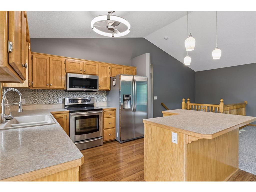 680 Lois Lane Lino Lakes MN 55014 7085729 image21