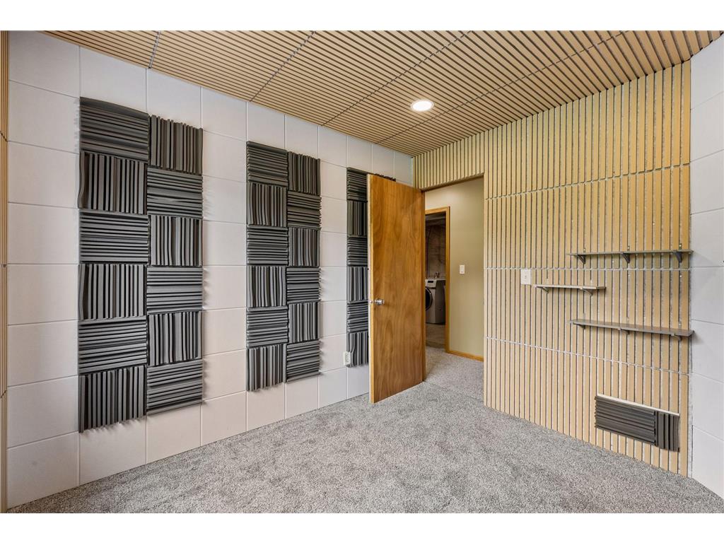 680 Lois Lane Lino Lakes MN 55014 7085729 image33