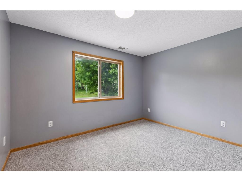 680 Lois Lane Lino Lakes MN 55014 7085729 image34