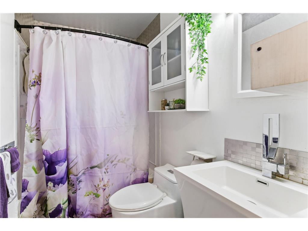 680 Otsego Street Saint Paul MN 55130 7004154 image10