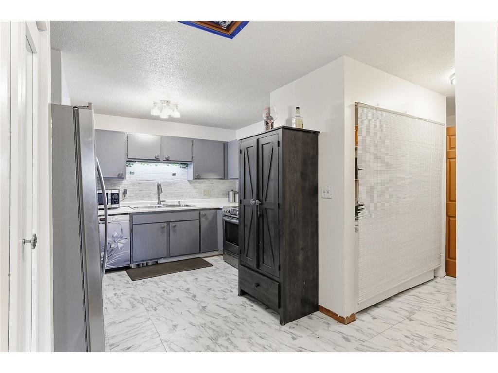 680 Otsego Street Saint Paul MN 55130 7004154 image4