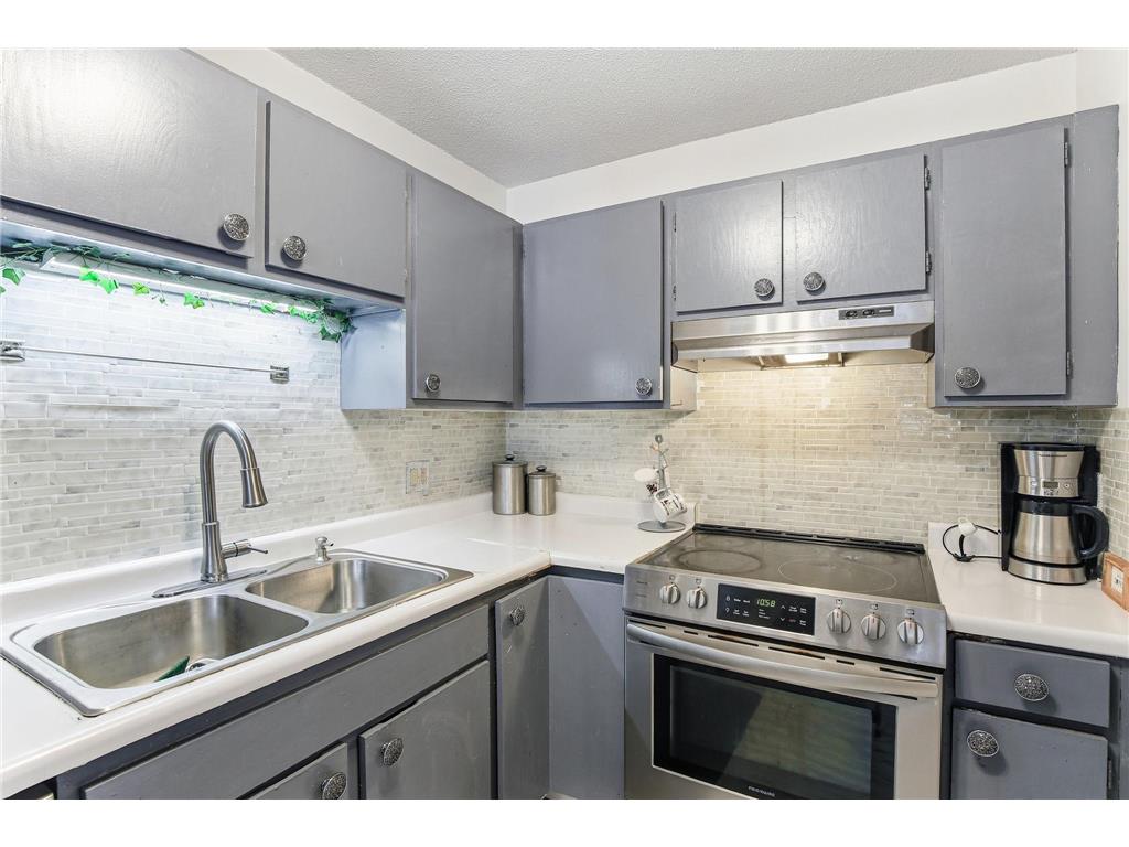 680 Otsego Street Saint Paul MN 55130 7004154 image5