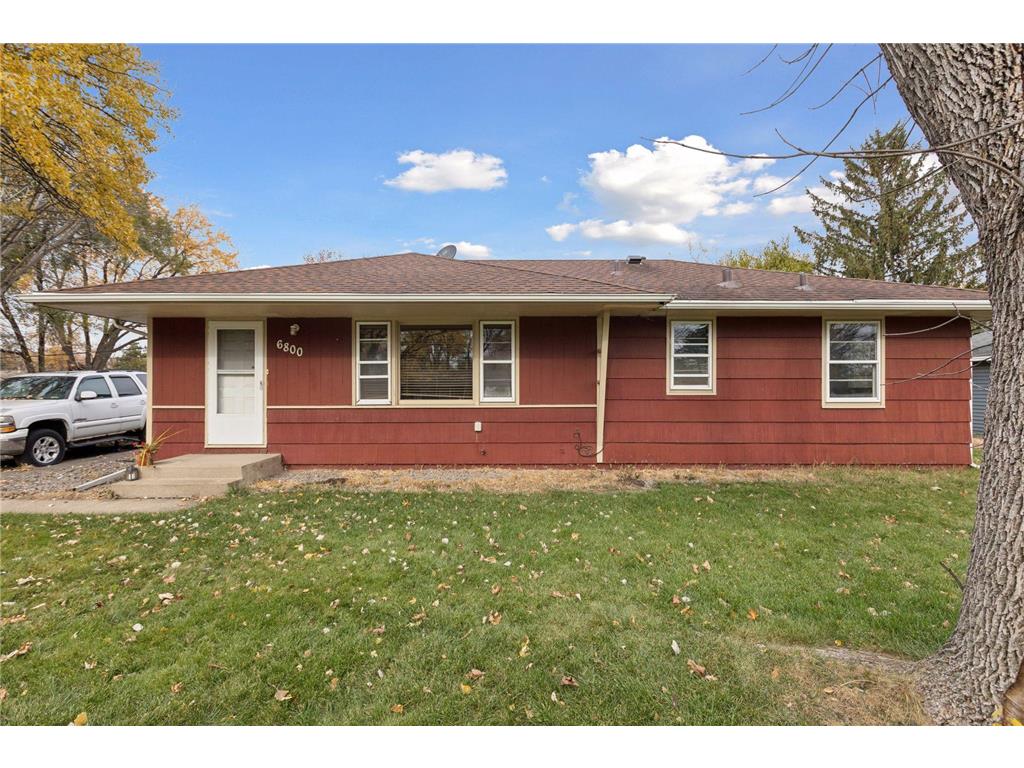 6800 68th Avenue N Brooklyn Park MN 55428 6813382 image2