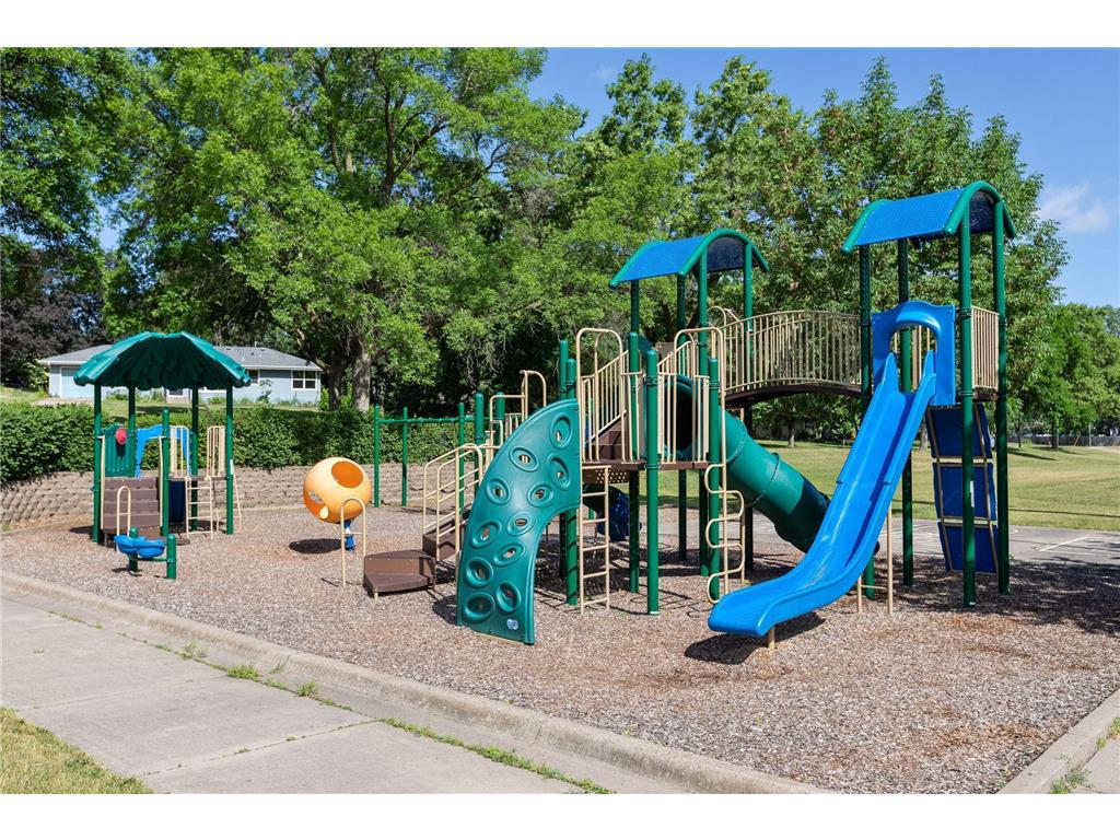 6800 68th Avenue N Brooklyn Park MN 55428 6813382 image38