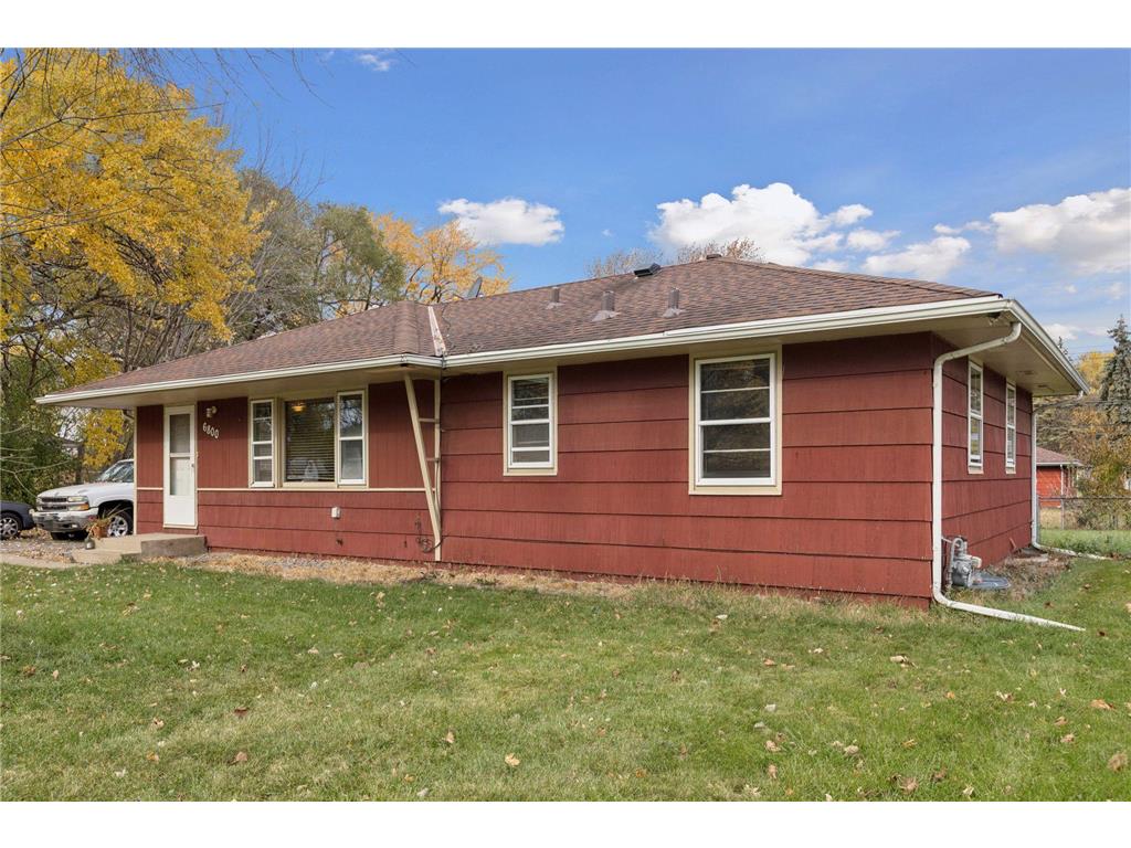 6800 68th Avenue N Brooklyn Park MN 55428 6813382 image4